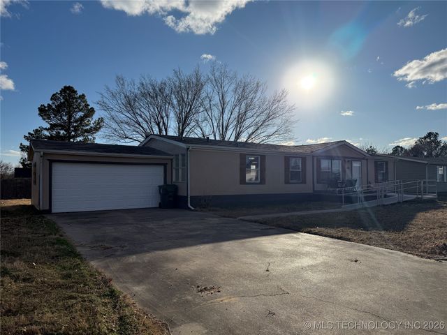 607 Crabapple Court, Muskogee, OK 74403