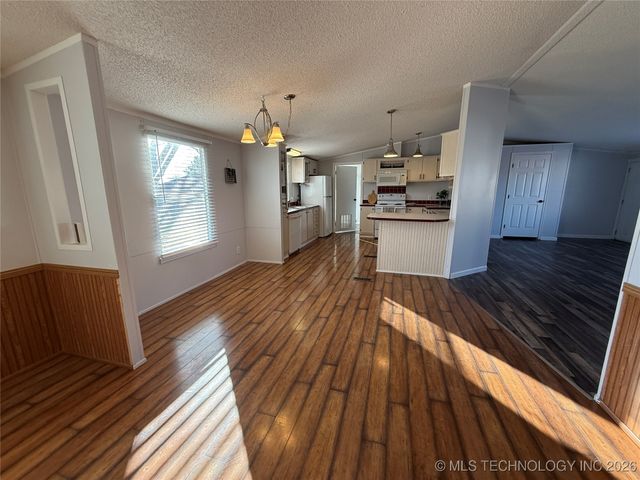 607 Crabapple Court, Muskogee, OK 74403