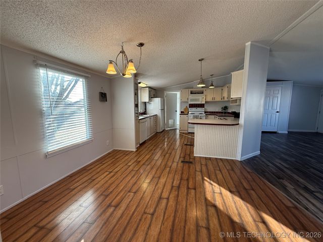 607 Crabapple Court, Muskogee, OK 74403