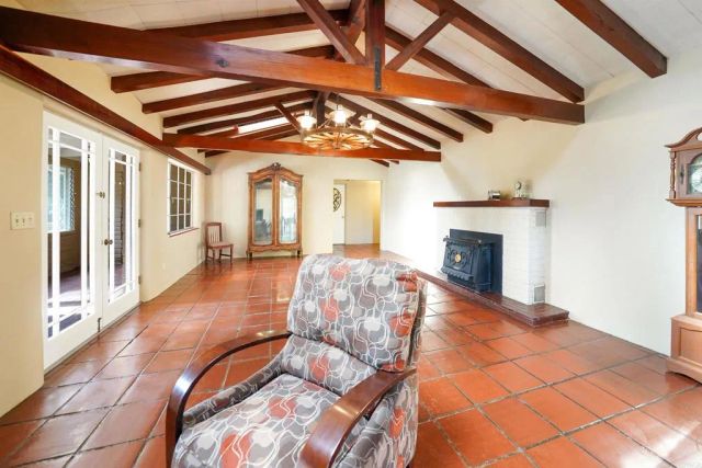 1077 Pine Street, Ramona, CA 92065