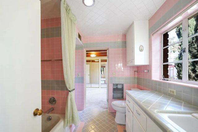 1077 Pine Street, Ramona, CA 92065