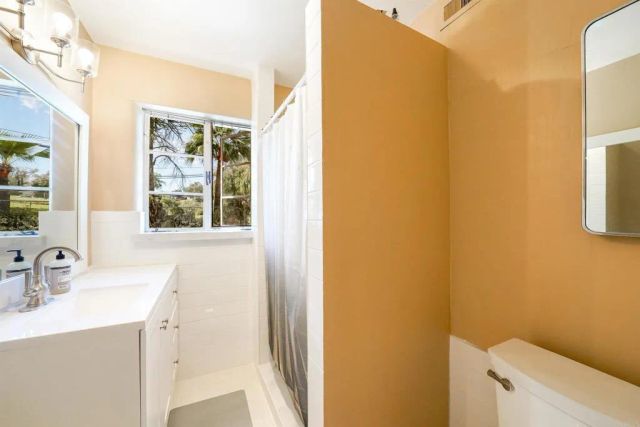 1077 Pine Street, Ramona, CA 92065