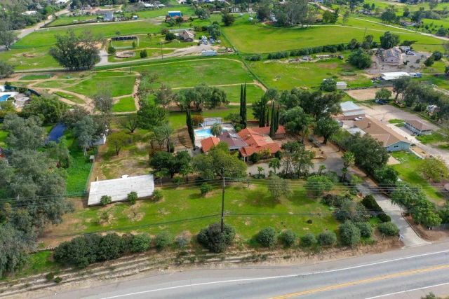 1077 Pine Street, Ramona, CA 92065