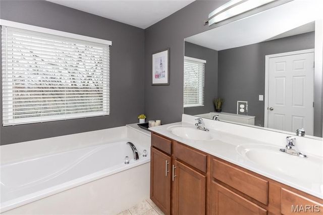 8039 Pinetop Drive, Unincorporated, MO 63129