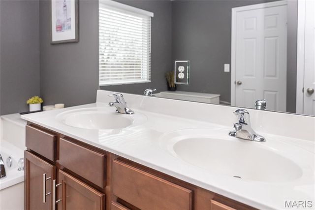 8039 Pinetop Drive, Unincorporated, MO 63129