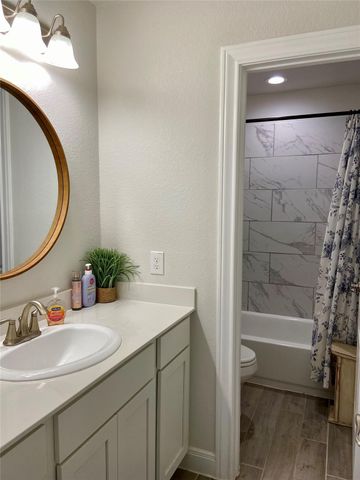 12106 Champions Forest Drive, Mont Belvieu, TX 77535