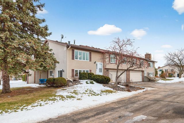 10381 Balsam Lane, Eden Prairie, MN 55347