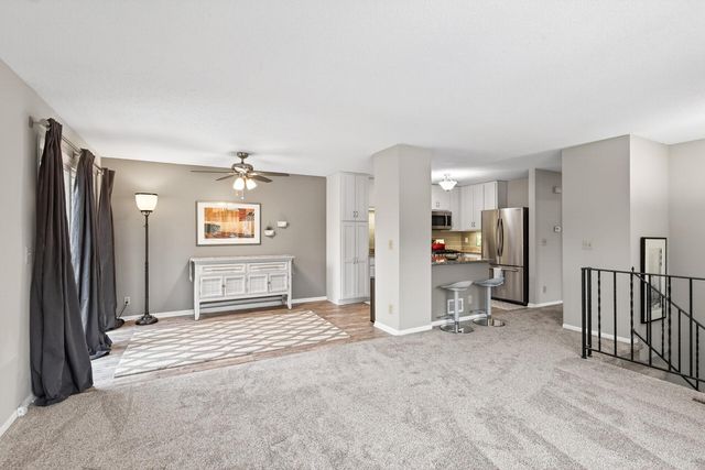 10381 Balsam Lane, Eden Prairie, MN 55347