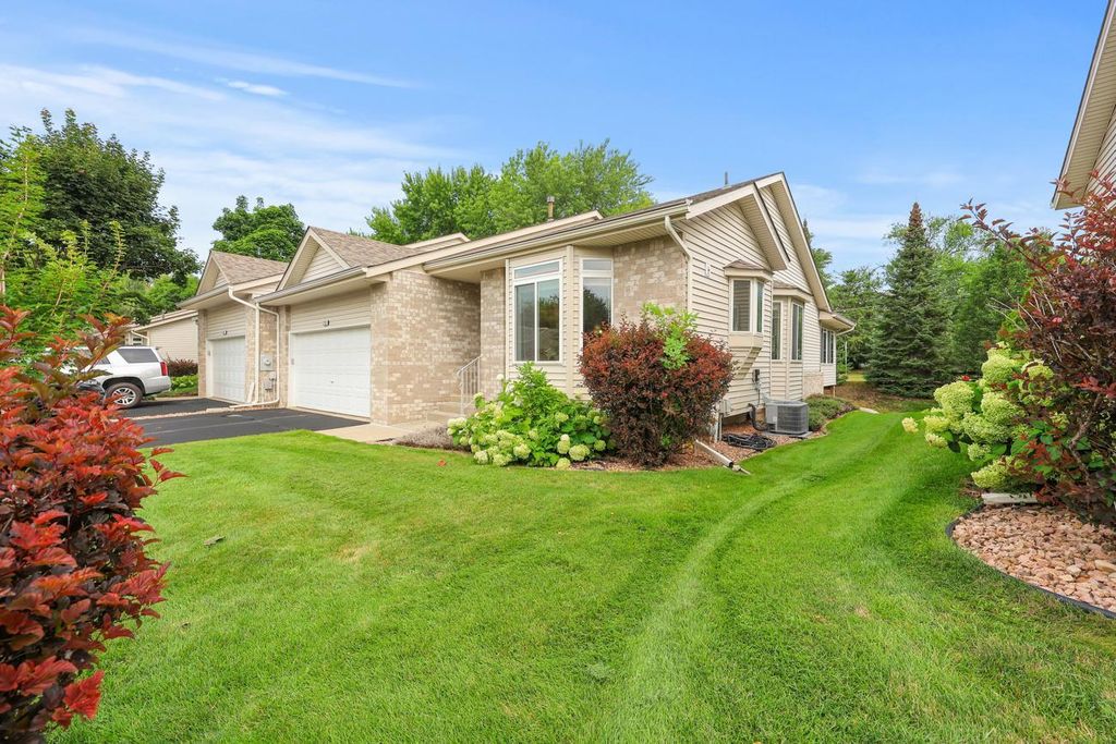 13230 Galena Way, Apple Valley, MN 55124 — exterior