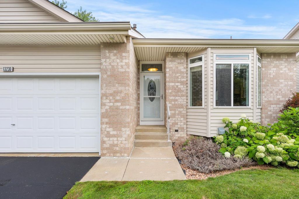 13230 Galena Way, Apple Valley, MN 55124 — photo 2