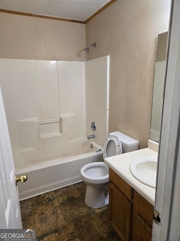 2317 Laura Court NE, Milledgeville, GA 31061