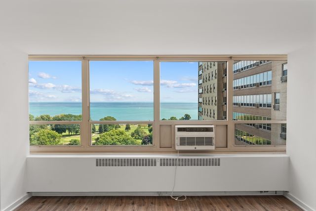 3950 N Lake Shore Drive 1617C, Chicago, IL 60613