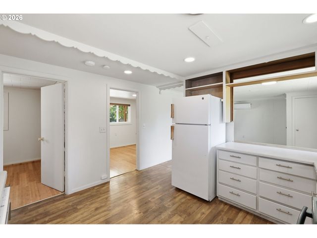 605 KOURT Dr, Eugene, OR 97404