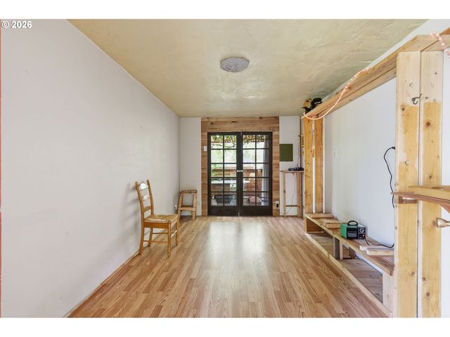 605 KOURT Dr, Eugene, OR 97404