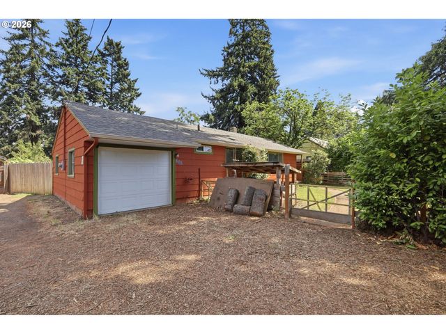 605 KOURT Dr, Eugene, OR 97404