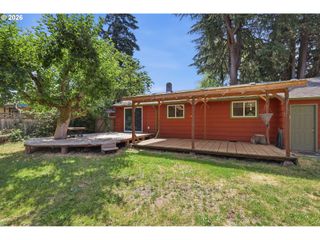 605 KOURT Dr, Eugene, OR 97404