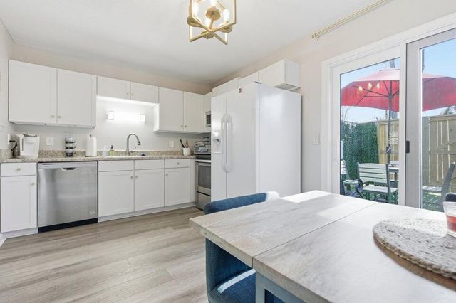 507 Stinson Drive 8d, Charleston, SC 29407