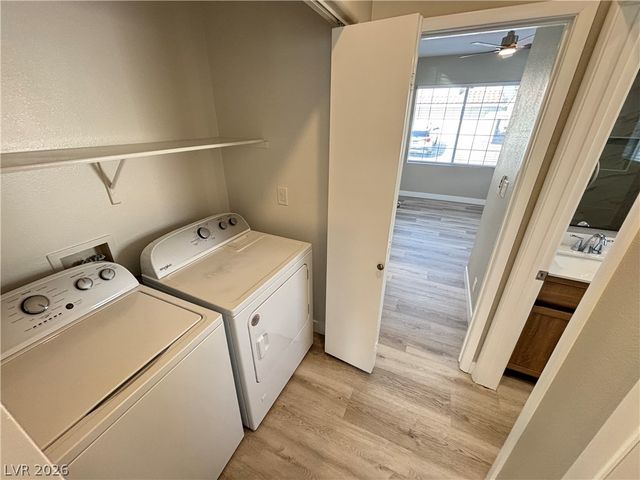 7224 Whisper Heights Court, Las Vegas, NV 89131