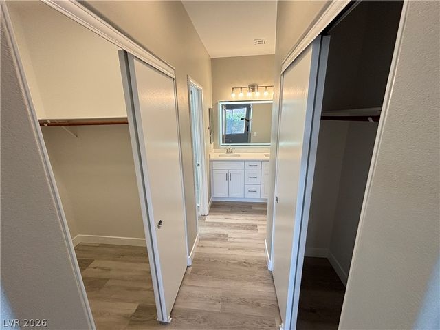 7224 Whisper Heights Court, Las Vegas, NV 89131