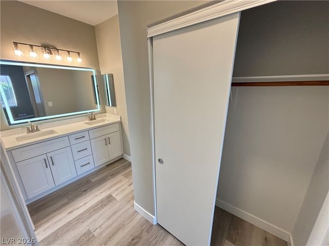 7224 Whisper Heights Court, Las Vegas, NV 89131