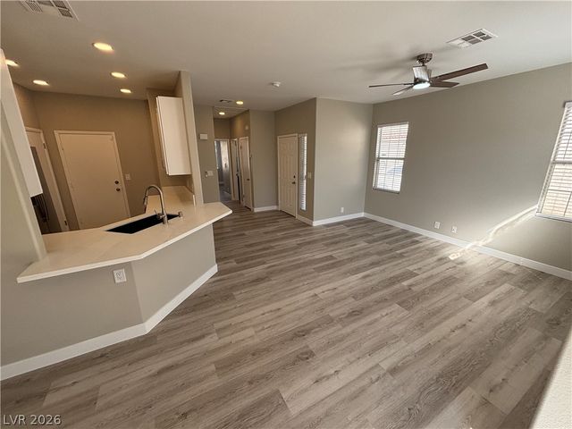 7224 Whisper Heights Court, Las Vegas, NV 89131