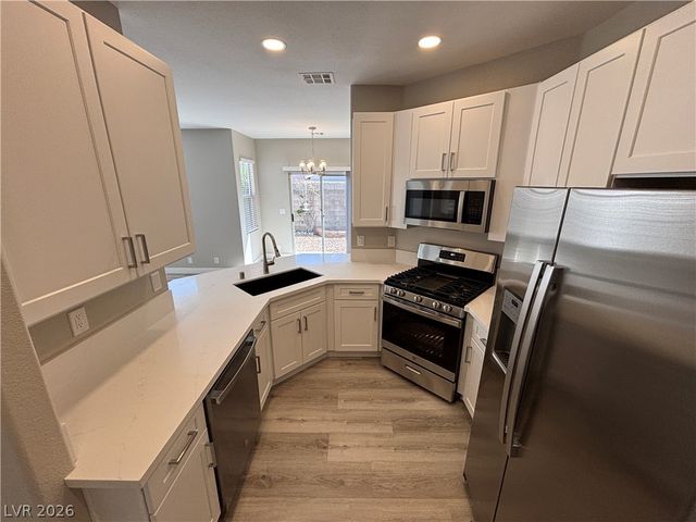 7224 Whisper Heights Court, Las Vegas, NV 89131