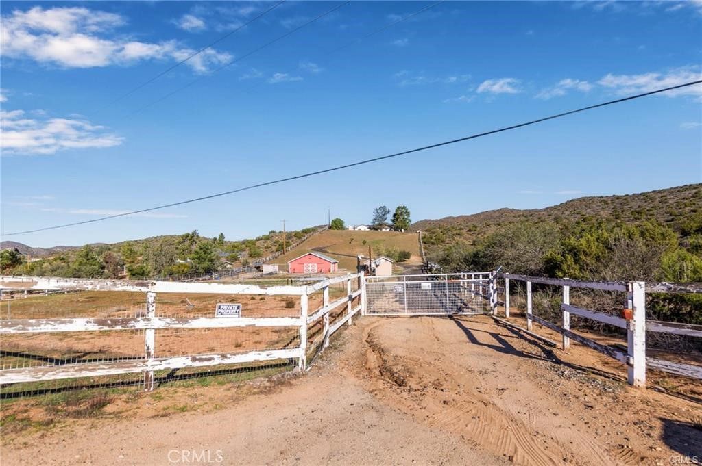 Image 20 of property listing at 6401 Hubbard, Acton, CA 93510