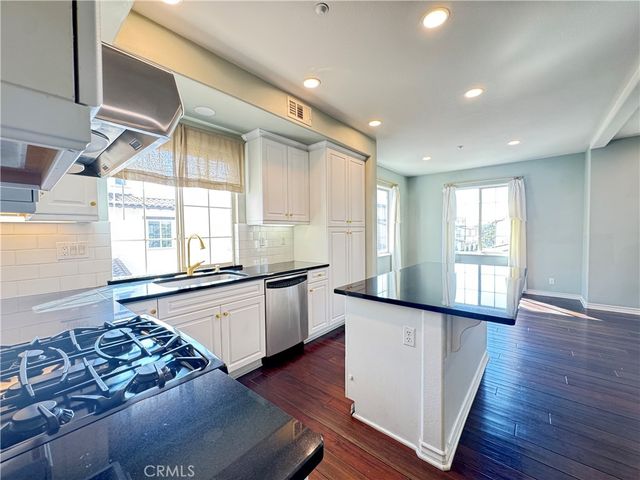49 Spanish Lace, Irvine, CA 92620