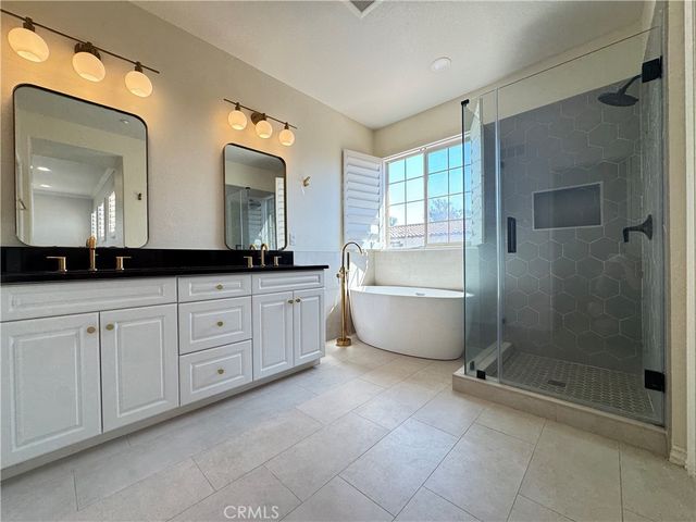 49 Spanish Lace, Irvine, CA 92620