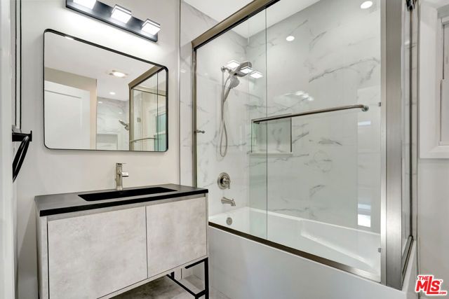 23153 Gonzales Drive, Woodland Hills (los Angeles), CA 91367