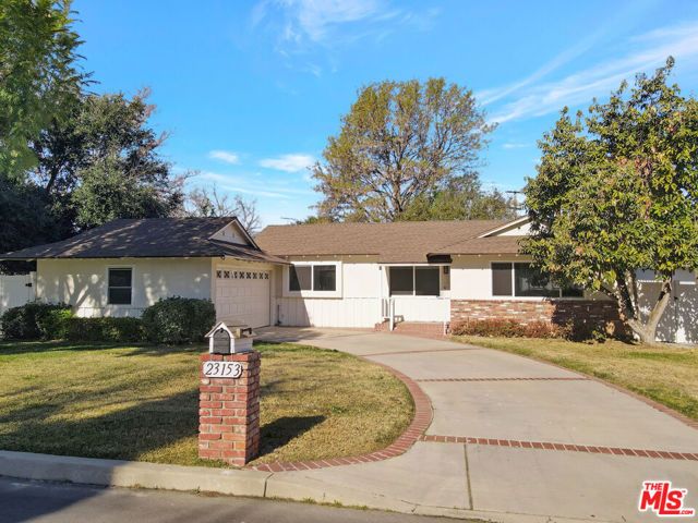 23153 Gonzales Drive, Woodland Hills (los Angeles), CA 91367