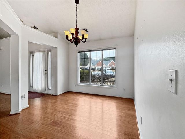 902 Conners Cove, Lawrenceville, GA 30044