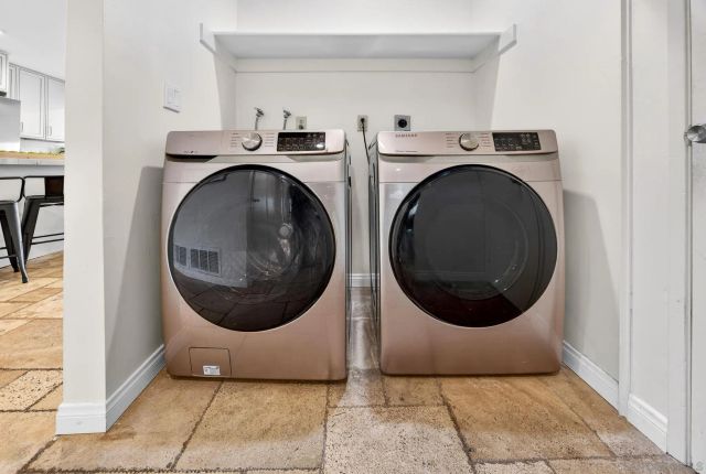 6992 Camino Degrazia, San Diego, CA 92111