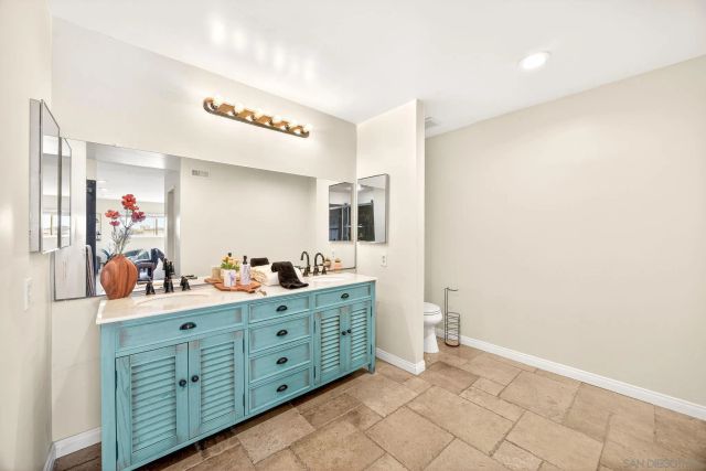 6992 Camino Degrazia, San Diego, CA 92111