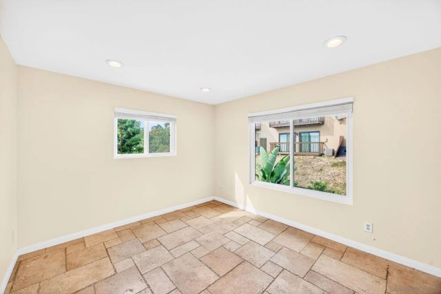 6992 Camino Degrazia, San Diego, CA 92111