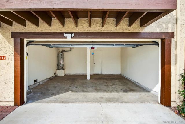 6992 Camino Degrazia, San Diego, CA 92111