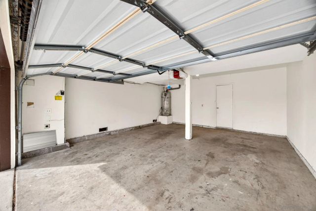 6992 Camino Degrazia, San Diego, CA 92111