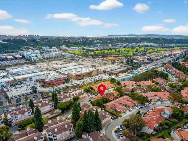 6992 Camino Degrazia, San Diego, CA 92111