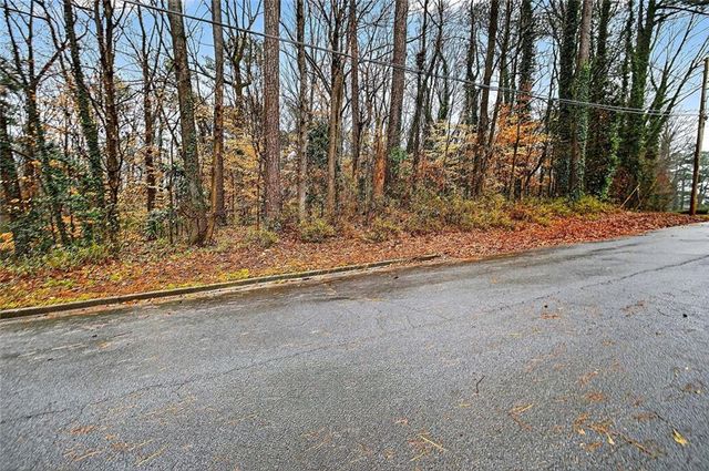 01 Glenview SW Drive, Atlanta, GA 30331