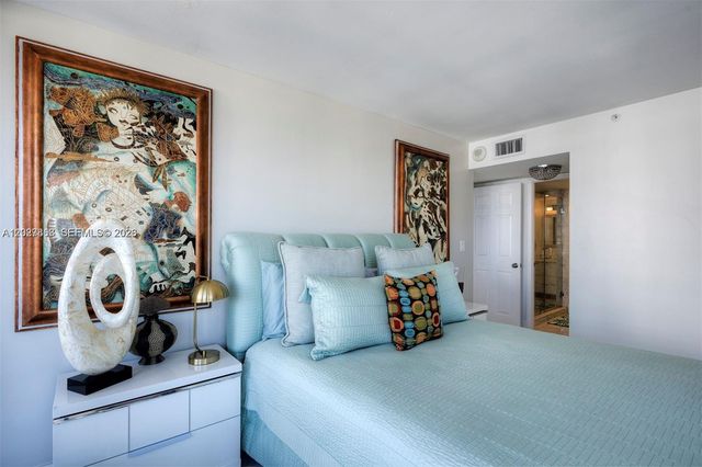 2555 Collins Ave 1400, Miami Beach, FL 33140