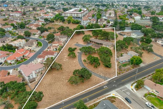 910 N 12th Street, Grover Beach, CA 93433