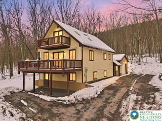 704 Rainbow Terrace, Polk Twp, PA 18330