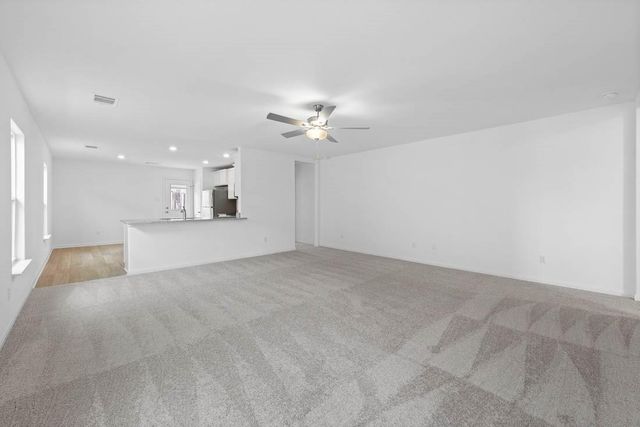 144 Morrison DR, Jarrell, TX 76537