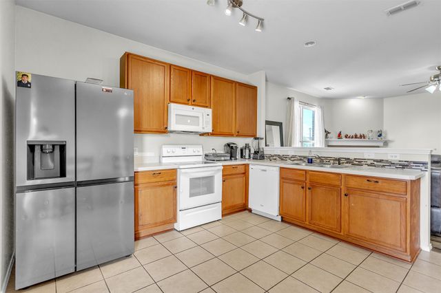 1620 Kawati Way, Krum, TX 76249