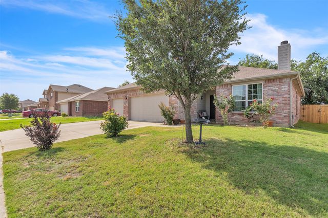 1620 Kawati Way, Krum, TX 76249