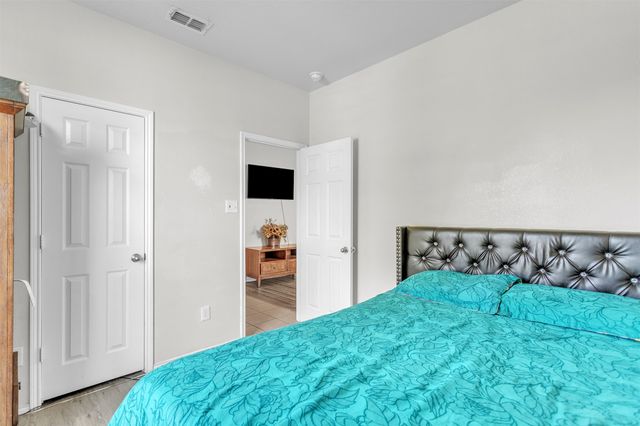1620 Kawati Way, Krum, TX 76249