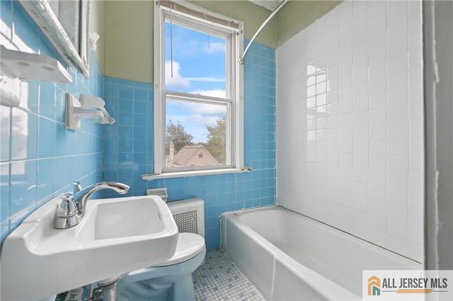 0-362-364 Alpine Street, Perth Amboy, NJ 08861