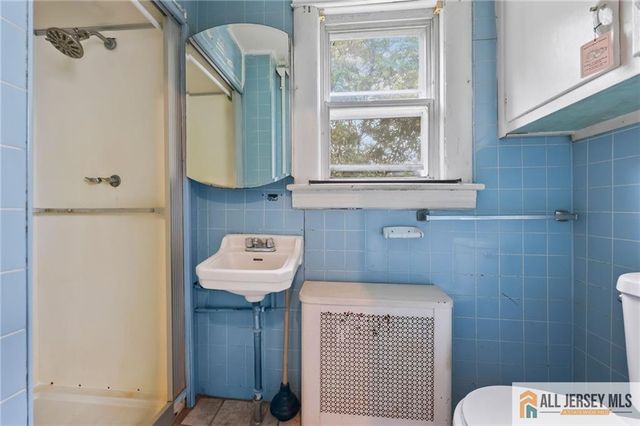 0-362-364 Alpine Street, Perth Amboy, NJ 08861