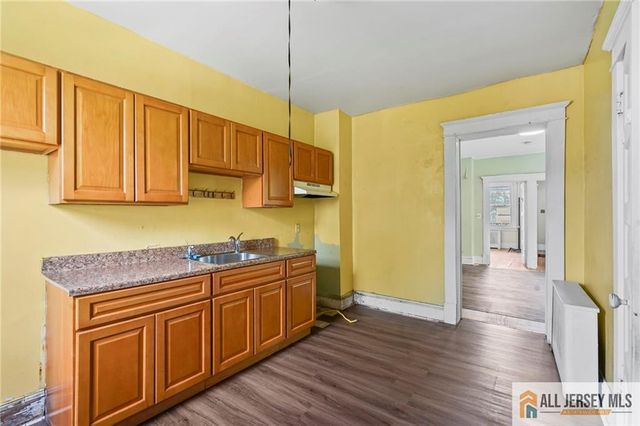 0-362-364 Alpine Street, Perth Amboy, NJ 08861