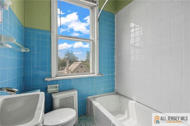 0-362-364 Alpine Street, Perth Amboy, NJ 08861